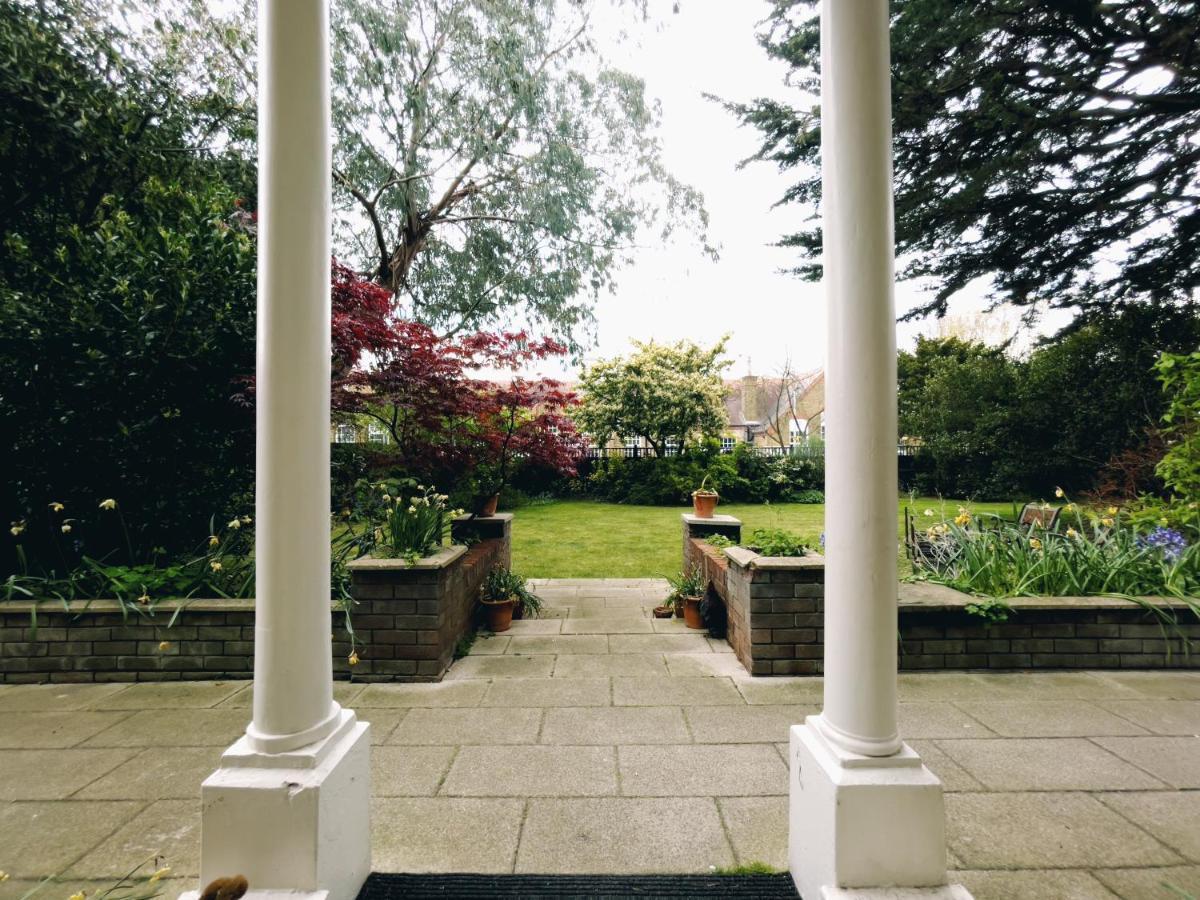 Manor House Of Cheshunt- Historic Villa Luaran gambar