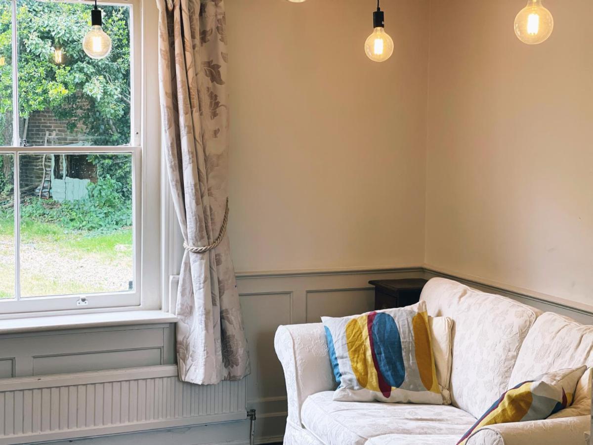 Manor House Of Cheshunt- Historic Villa Luaran gambar